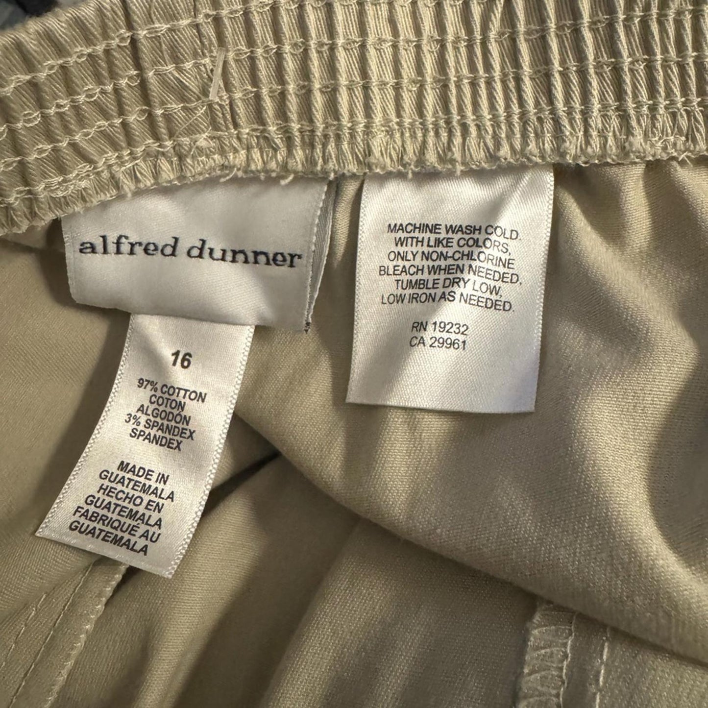 NWT alfred dunner elastic waist with side pockets women's tan color pants