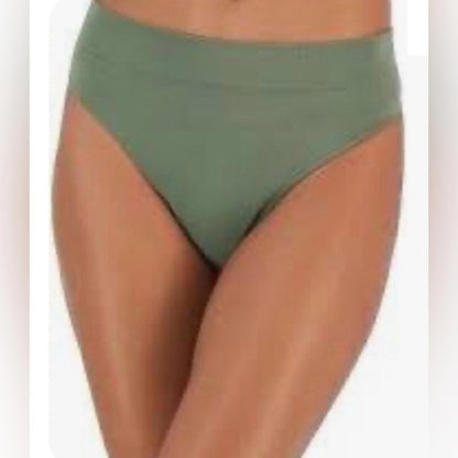 Jenni Seamless Ribbed Hi-Cut Thong