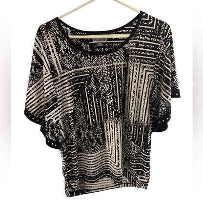 Pre-Love JM Collection Black and Cream Patterned Blouse