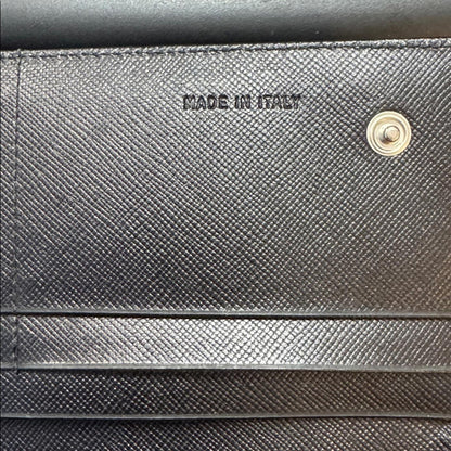 Authentic Prada Milano EUC wallet/crossbody