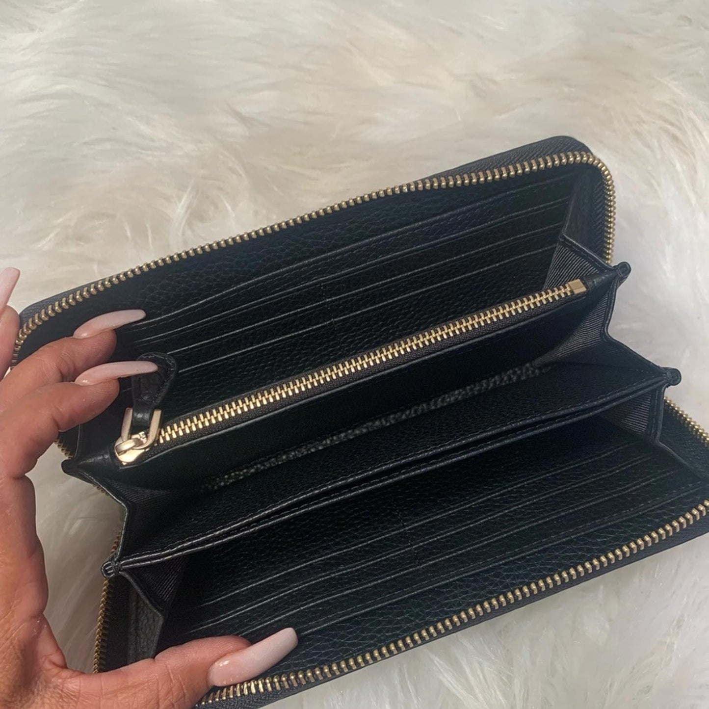 Authentic Valentino Garavani Rockstud Zip Around Wallet