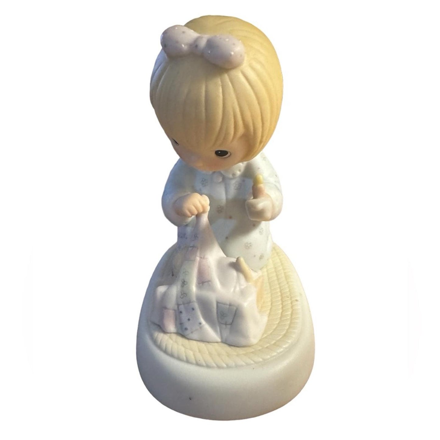 “Dawns Early Light“ 
 Figurine precious moments