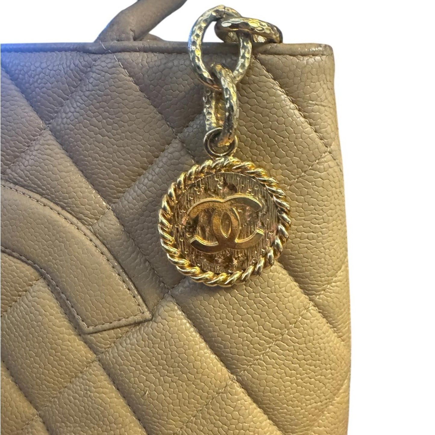 Chanel Caviar authentic Skin Tote Tan Chanel Quilted Tote Bag