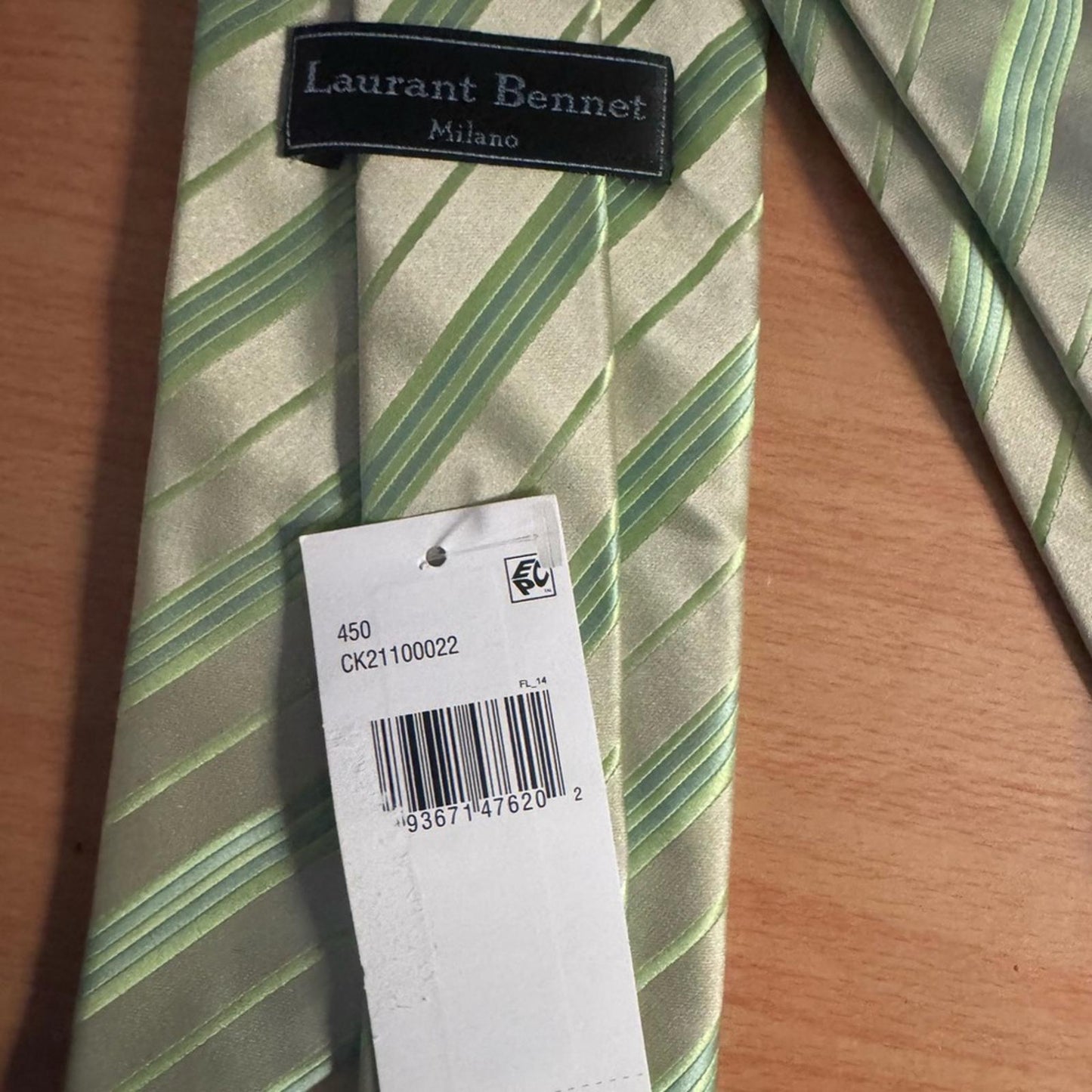 Laurant Bennet Milano Elegant Green Striped Men's Tie