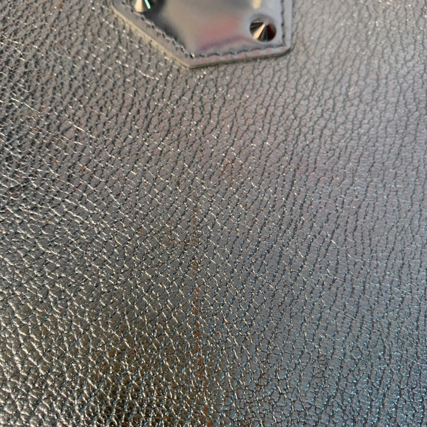 Authentic Louis Vuitton  EUC Hand Bag