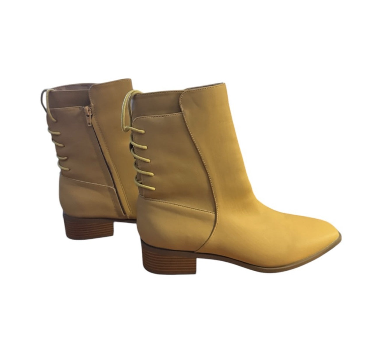 Journee Collection Vannder Cognac Women's Tan Ankle Boots