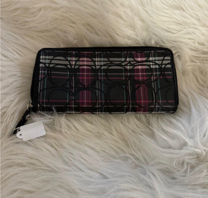 Pre-Love Coach signature tartan plaid shoulder wallet