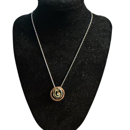 Elegant Silver, Rose Gold and Gold Pendant Rings “Love Mom” Necklace