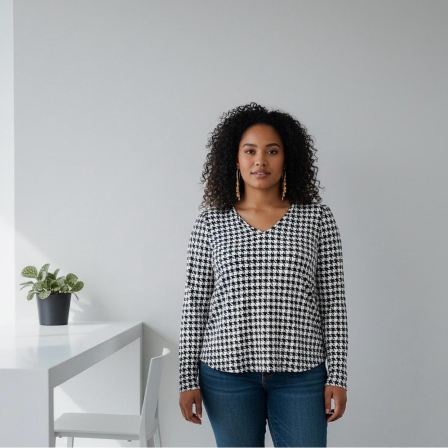 Cuddl Duds Black and White Houndstooth Blouse