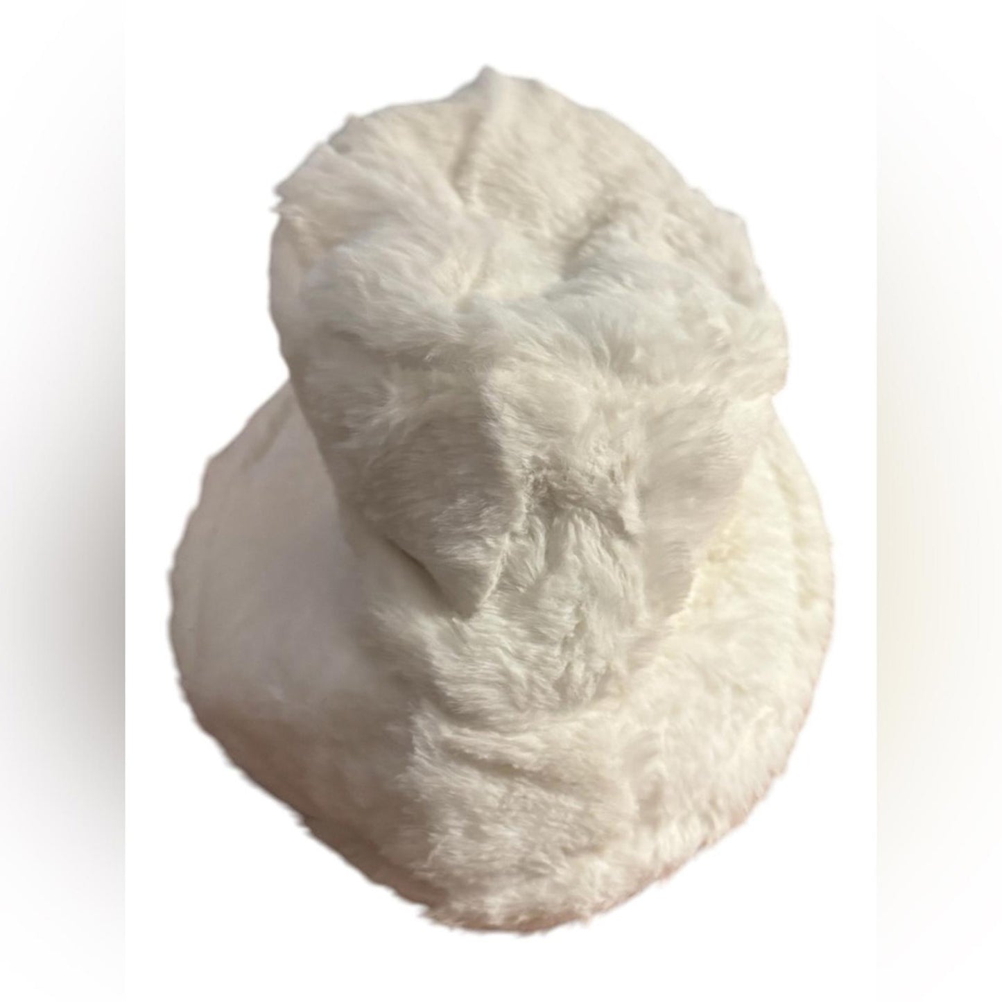 Elegant White Faux Fur Bucket Hat
