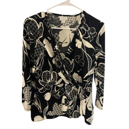 Pre-Love Jaclyn Smith Black and Cream Floral Blouse