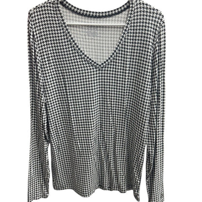 Cuddl Duds Black and White Houndstooth Blouse