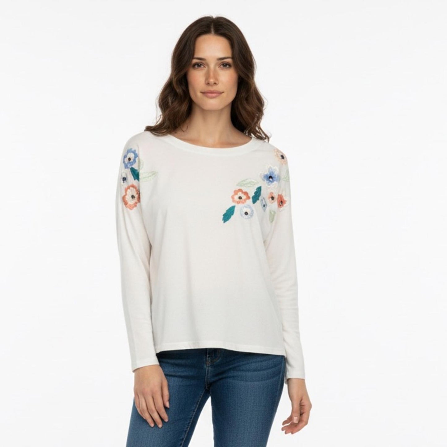 Pre-Love Chic White Floral Embroidered Long Sleeve Top