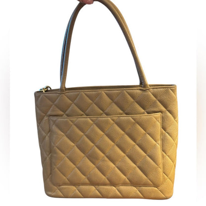 Chanel Caviar authentic Skin Tote Tan Chanel Quilted Tote Bag