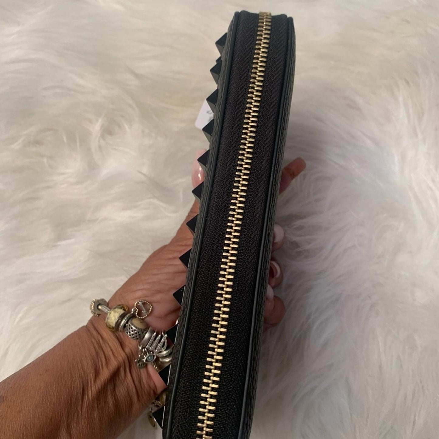 Authentic Valentino Garavani Rockstud Zip Around Wallet